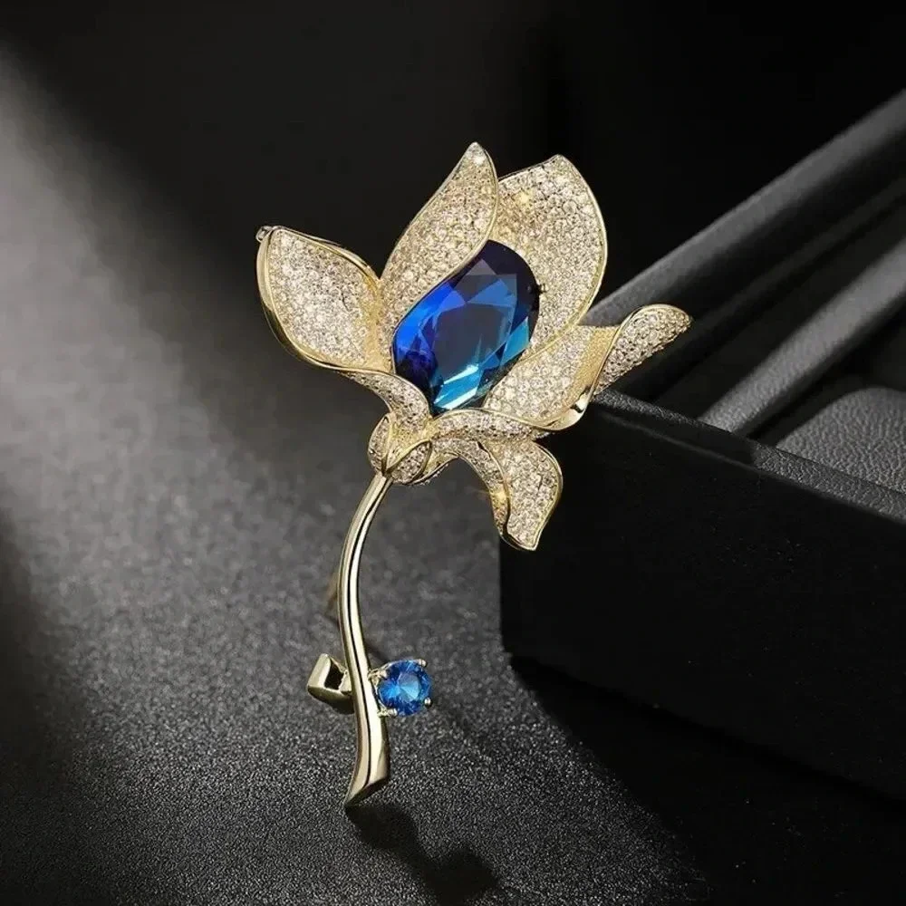 VQ Flower Brooch